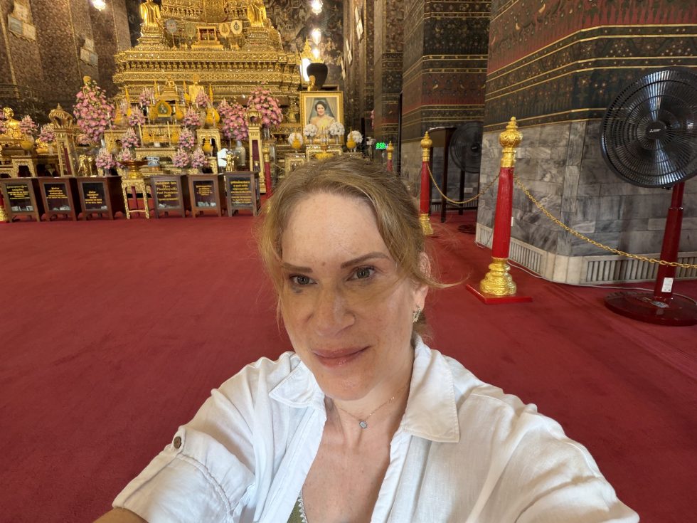 A little bit of friendliness warms the heart and the mind